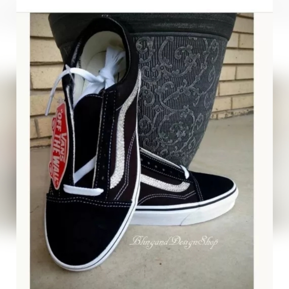 Bling Womens Vans Old Skool Black White Shoes Customized with Swarovski Crystals - Picture 3 of 5